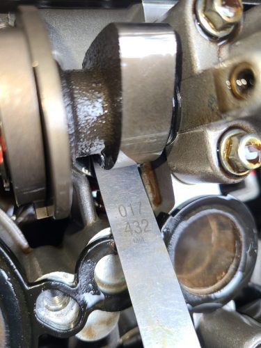Polaris Ranger engine valve clearance check (0.017 is WAY TOO LOOSE!)