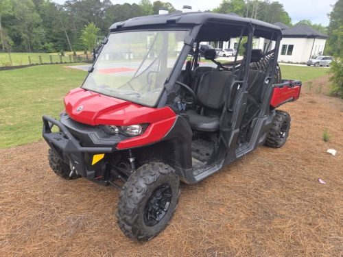 Can-Am Defender