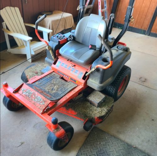 Bad Boy Elite Commercial CZT Zero Turn mower