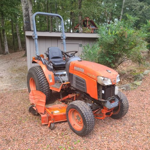 Kubota B2630HSD Tractor
